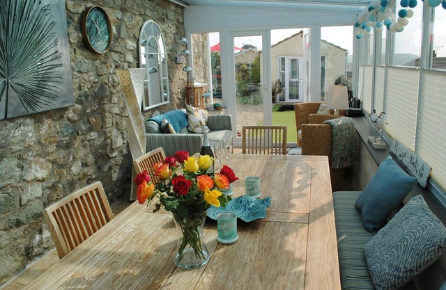 Ty Gaseg, Solva - Two Bedroom Cottage, Sleeps 4