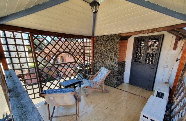 Typical mountain attic close to Fiera Milano - Apartment near the metro
