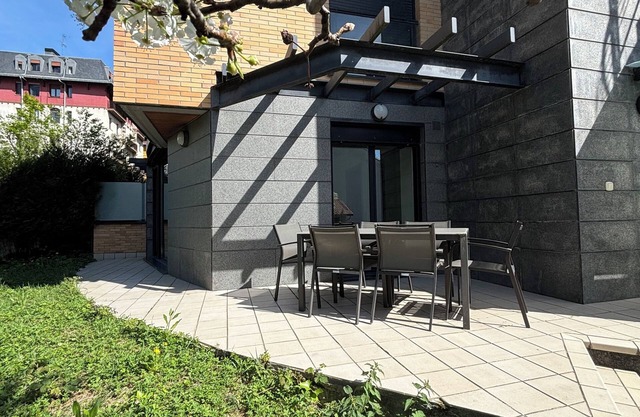 Ulia Apartments- Parking AND Terrace