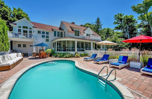 Ultimate Lakefront Retreat with Private beach and Kayak Launch in South Haven!