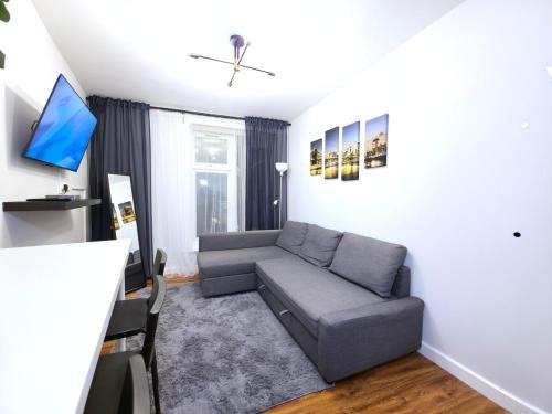 Ultra central, Near station 2BR 2BATH 6Sleep