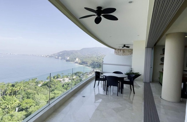 Ultra Threee Bedroom Suite, Oversized Baths, Daily Housekeeping, Panoramic Views