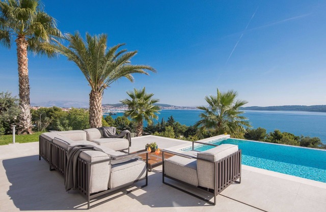 Ultraluxury Villa Elyzeum with Heated Pool