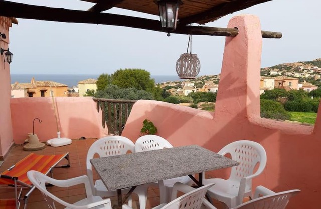 un angolo di Paradiso a pochi passi dal mare nel villaggio Calarossa