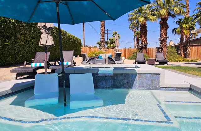 Unforgettable mountain view home, game room, heated pool/spa, fire pit