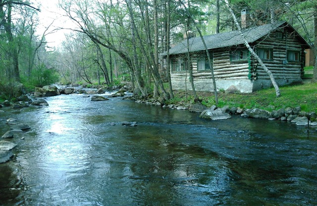 Unique Cabin in Waushara County