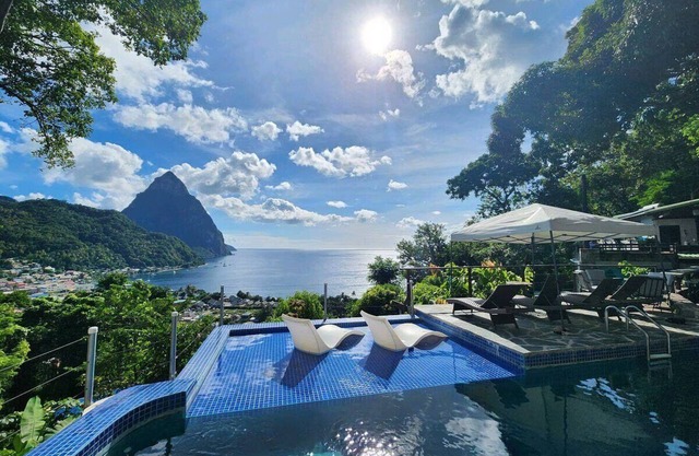 Unique Island Stay in Charming Room w/Scenic View | Nature Spots & Local Sites