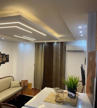 unique studio with 2 ACs & Free Wi-Fi by the sea and Hilton Hotel in Alexandria