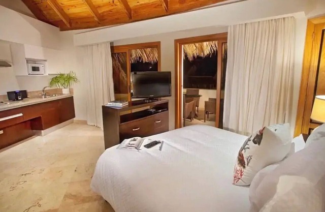 Unit at the Bannister Hotel Puerto Bahíann