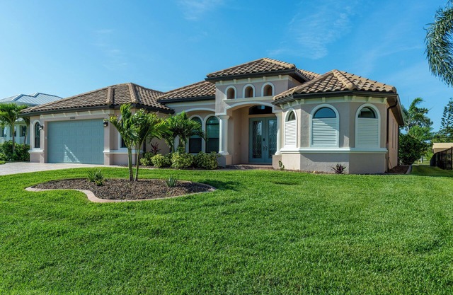 Unwind at the Lazy Tortuga!