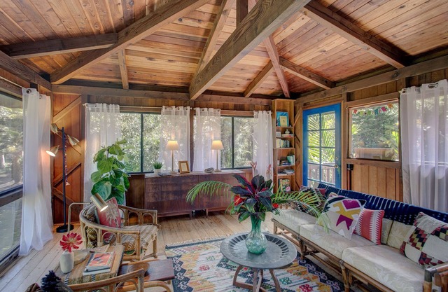 Unwind at your Perfect Jungle Retreat