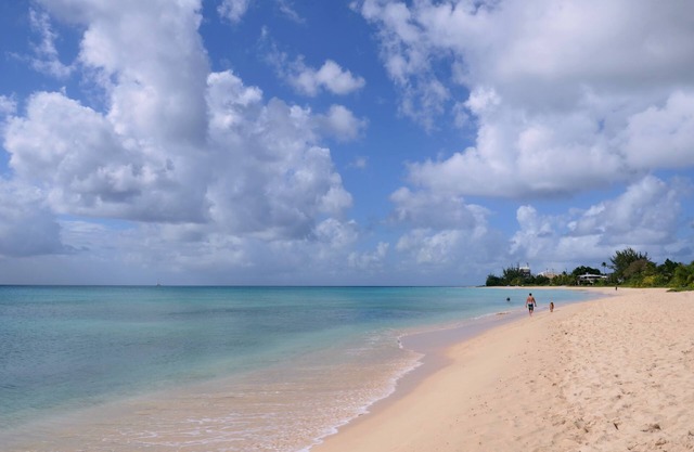 Unwind in Style at our Island Oasis!