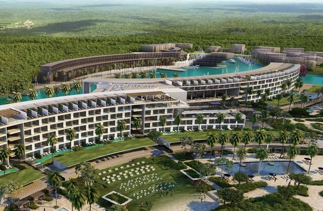 Unwind in Style: Beachfront Resort w/Tranquil Pools, Spa & Delicious Cuisine