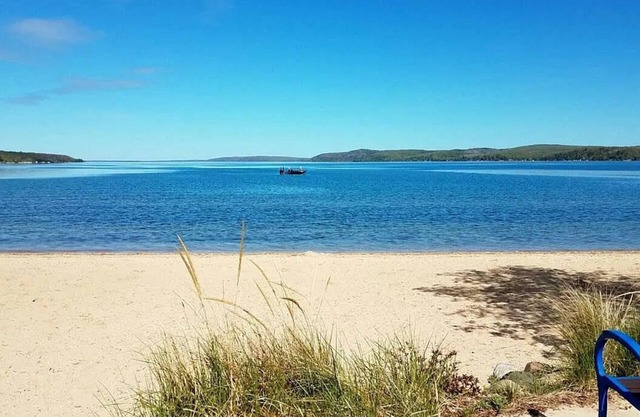 Up North Cottage: Swim Crystal Lake, Dine Downtown Beulah, Ski Crystal Mountain