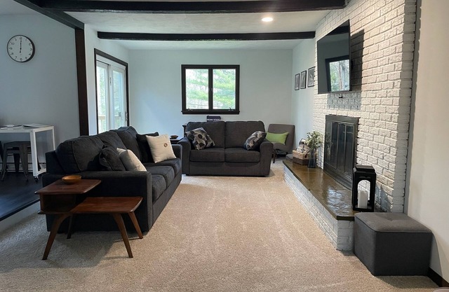 Updated 4 br PSU home, close to campus