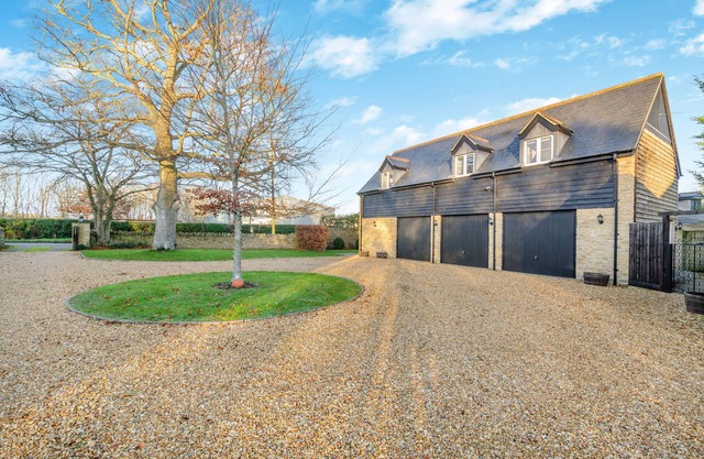 Upper Campsfield Farm