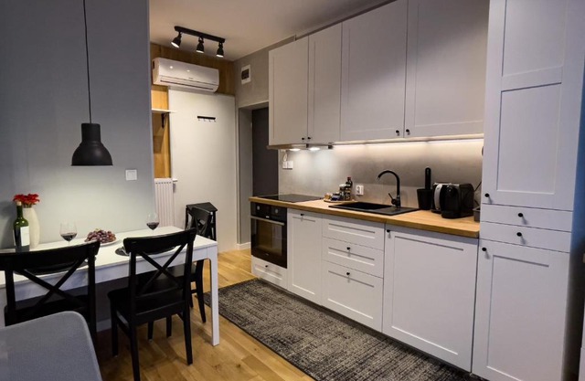 URABN APARTMENTS Studio with garden No 2A Chorzów Katowice FREE PRIVATE PARKING, Self CHECK-IN