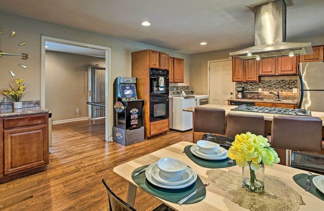 Urban Oasis w/ Game Room, 6 Miles to Downtown ATL