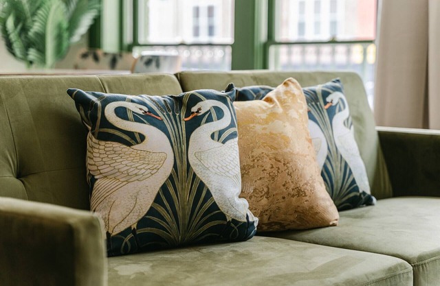 Urban Oasis with Sunroom- Downtown Columbia