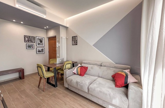 Urban Penthouse Rome (Metro A - Cornelia) near St. Louis. Peter