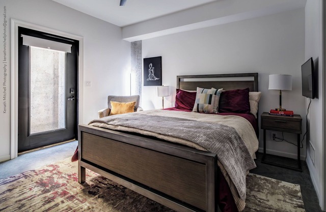 Urban Studio Retreat in Columbus Park – The Traveler!