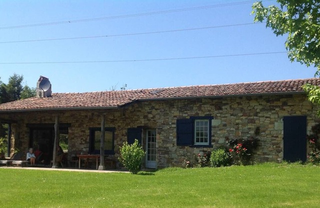Urrugne ⎜Beautifully renovated sheepfold facing La Rhune · 4 bedrooms, 8pax