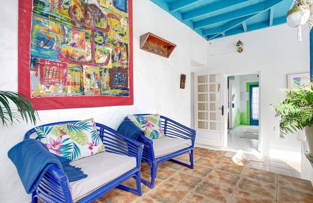 Vacation Chalet Casa Azul with Mountain View, Wi-Fi, Garden & Terrace