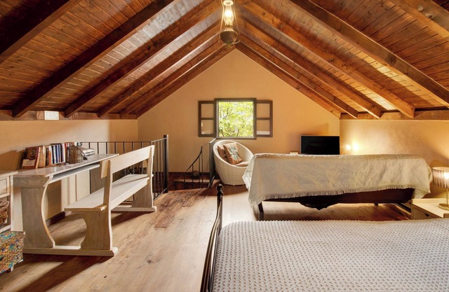 Vacation Chalet "The Perfect Cottage" with Mountain View & Wi-Fi