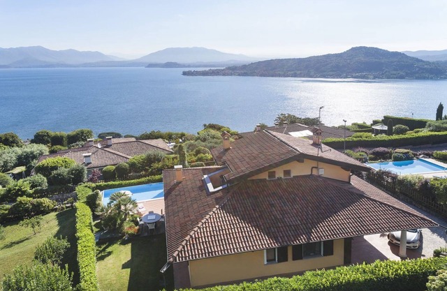 vacation holiday villa casa house rental italy, lake maggiore, lake district, vacation holiday villa casa house to rent