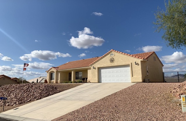 Vacation Home- Close to, Lake, River, Casino, and Desert Fun!