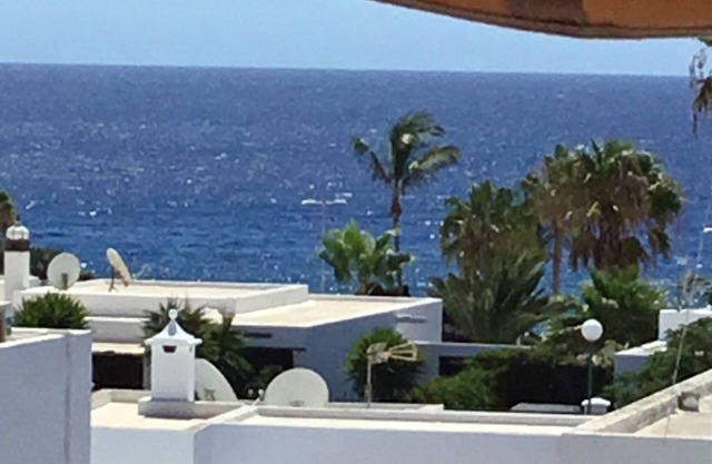 VACATION HOME WITH SEA VIEW - ALL-DAY SUN - TOP LOCATION
