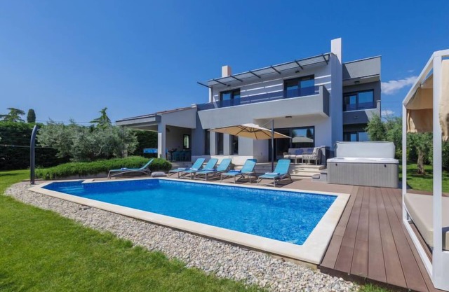 Vacation home Grande by Interhome