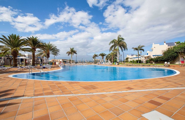Vacation Home 'Sun and Beach Bahia Feliz' with Sea View, Wi-Fi and Air Conditioning