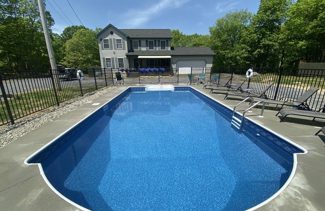 vacation home just 16 minutes from Bushkill Falls