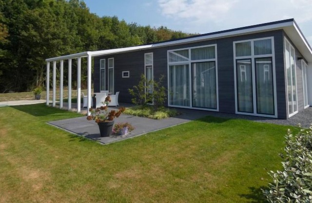 Vacation home Water Resort Oosterschelde in Wemeldinge - 4 persons, 2 bedrooms
