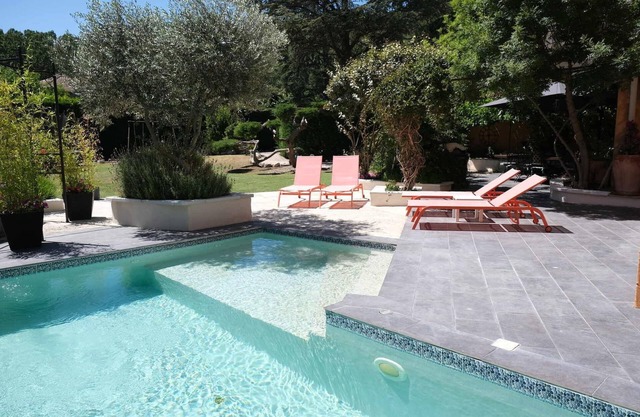 Vacation rental CAUMONT SUR DURANCE LS6-409.