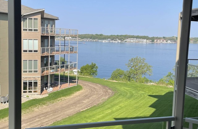 Vacation Ready Condo - Great Views of East Lake Okoboji & Overlooks Newport Pool