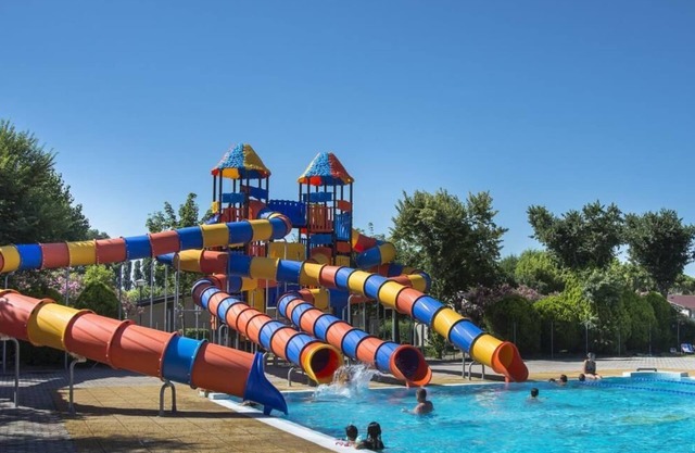 Vacation village Francesco Lodge Prestige Daisy for 6 persons