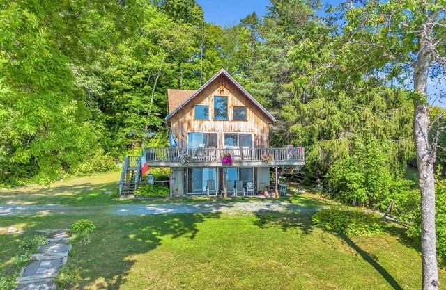 Valhalla on Otsego Lake, Kayaks, Pedal Boat, Fish