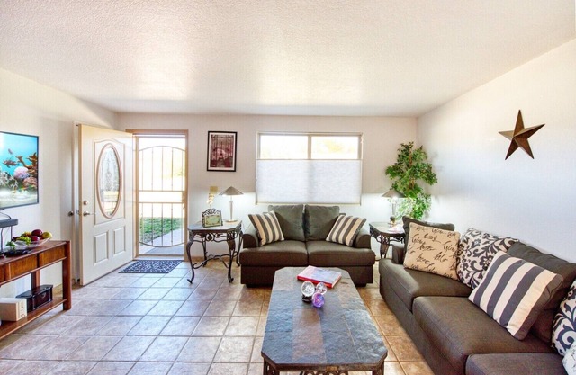 Valley s Place, perfect home for longer stays in SE Arizona, bright & airy.