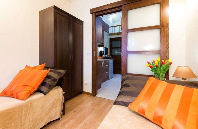 Vanilla 3, 4bdr, 2bth Family Apart in city centre, aircon