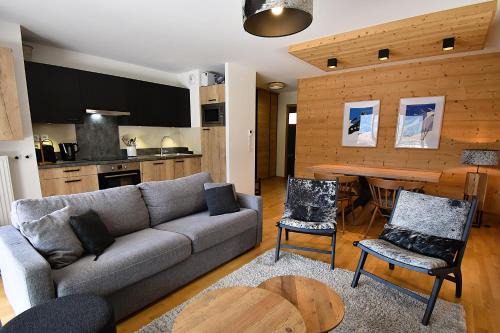 VAUJANYLOCATIONS - EdelweissB01