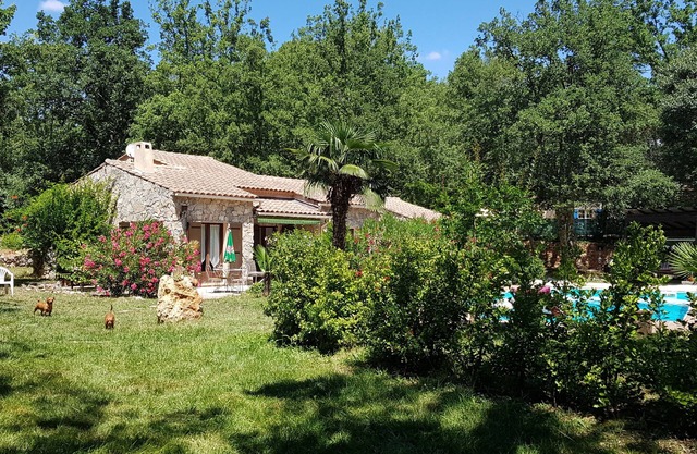 Vergé view suite with heated pool