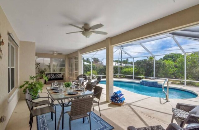 Vero Beach 4/2 Home with Enclosed Heated Saltwater Pool