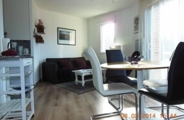 Very nice apartment, luxury residence, garage, WIFI, 2 free bicycles.
