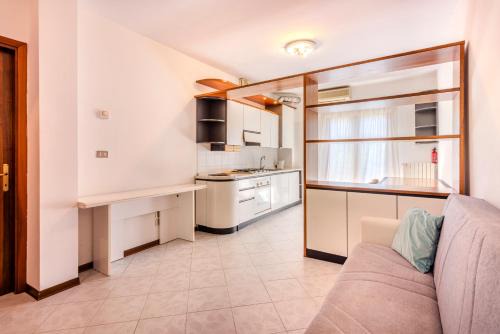 Via Moro - Home 86