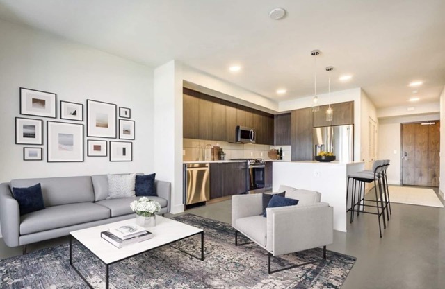 Vibrant 1BR Condo at Highwater: Relax & Enjoy