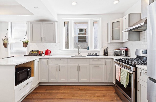 Vibrant Harbourside 4bed 3bd * South St. * Moshulu *