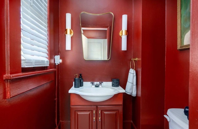 Vibrant & Upscale 1BR/1BA