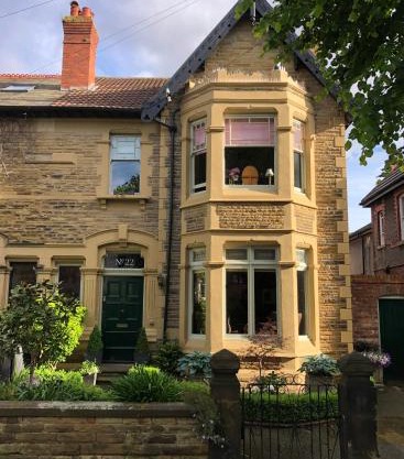 Victorian Guest House 200m from the Seafront